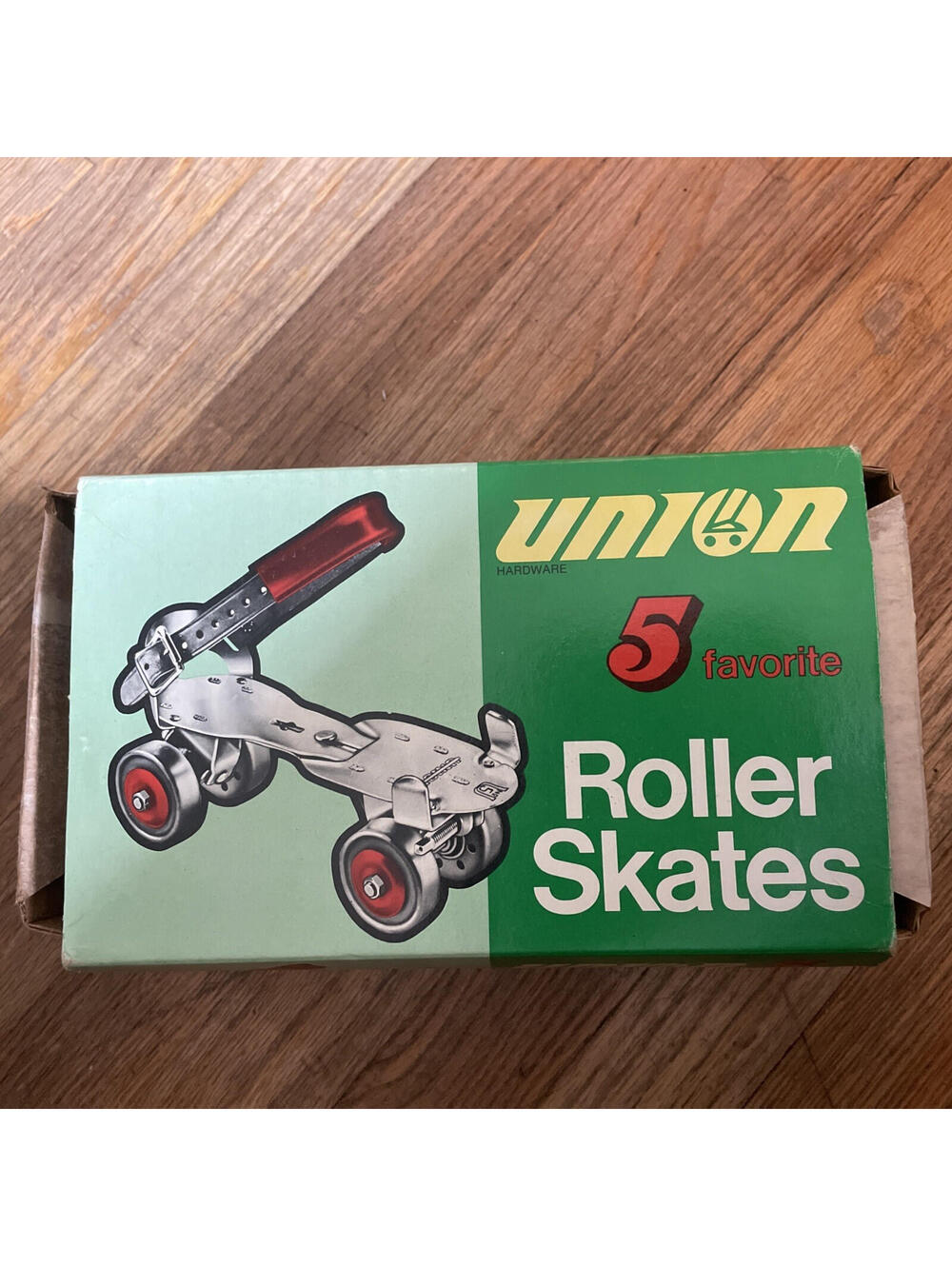 LIKE NEW VINTAGE 1950'S UNION 5 FAVORITE ROLLER SKATES  ~ BOX IN MINT CONDITION